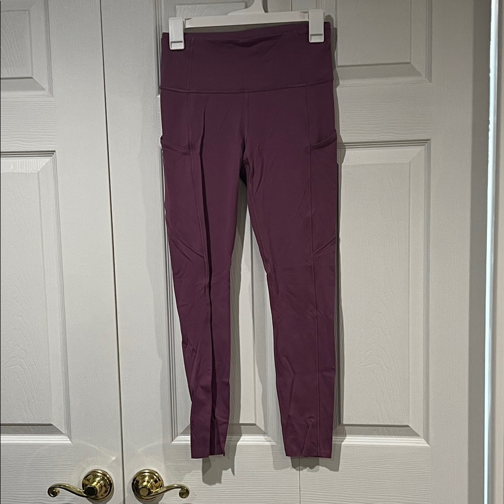 Lululemon purple size 6 fast and free  Leggings
